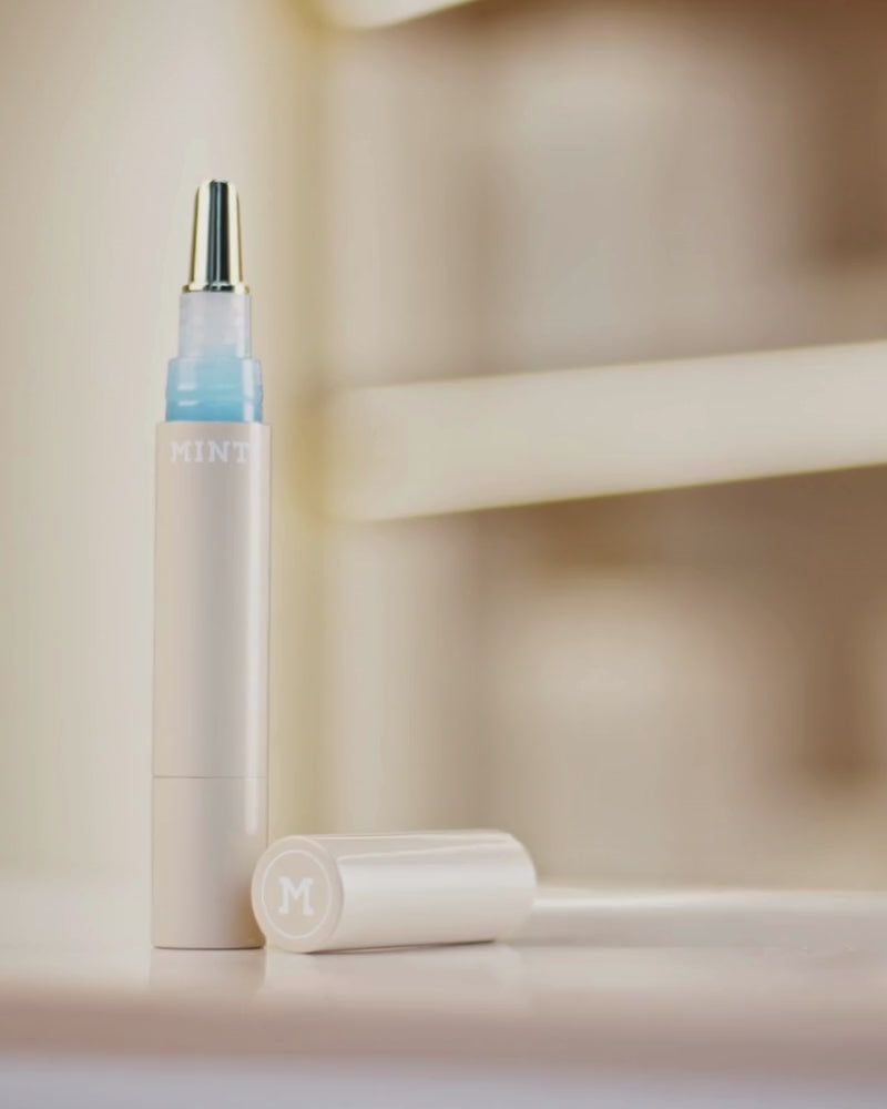 BLUE LIP SHINE HYALURONIC LIP GLOW